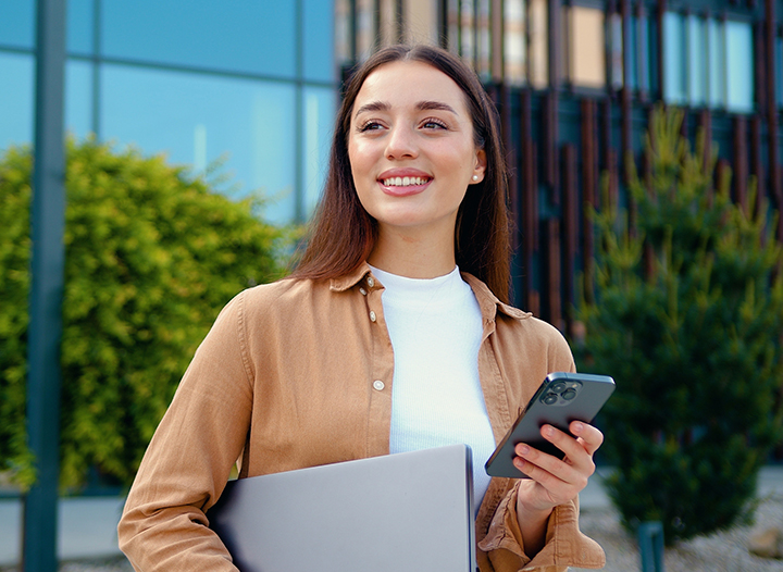 Najlepsze telefony dla kobiet – Top 10 modeli dla niej