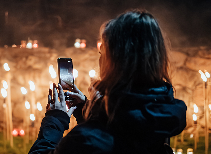 Jaki smartfon do robienia zdjęć nocą? [Ranking 2026]