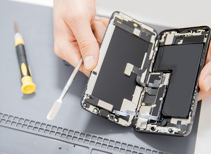 Ile kosztuje wymiana baterii w iPhone?